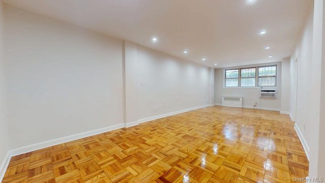 66-15 Thornton Place L4, Rego Park, NY 11374