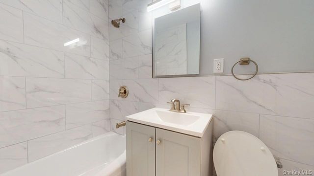 66-15 Thornton Place L4, Rego Park, NY 11374