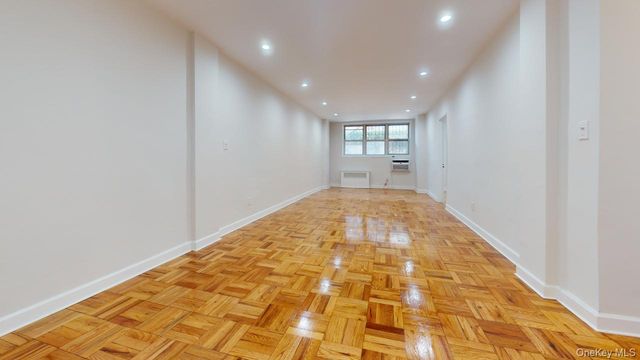 66-15 Thornton Place L4, Rego Park, NY 11374