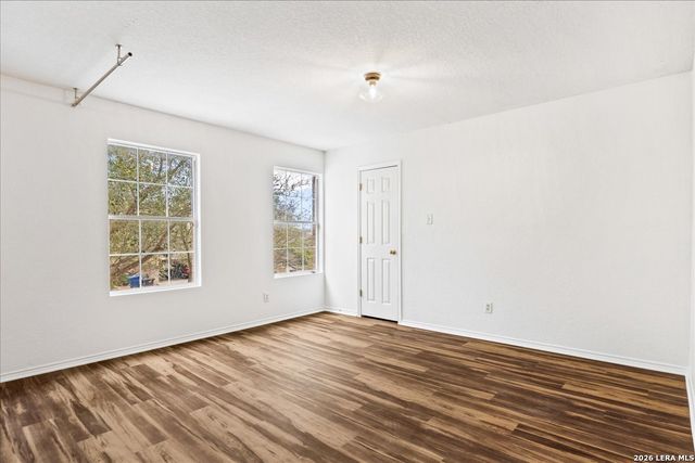 6718 Loma Vino, San Antonio, TX 78233