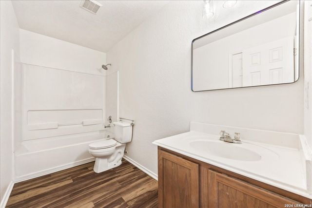 6718 Loma Vino, San Antonio, TX 78233