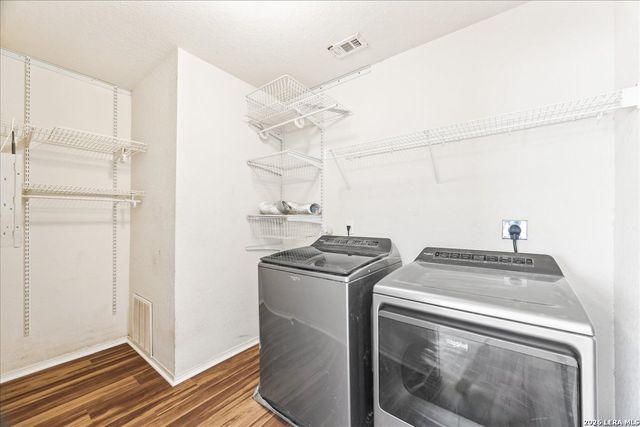 6718 Loma Vino, San Antonio, TX 78233