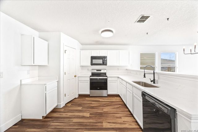 6718 Loma Vino, San Antonio, TX 78233