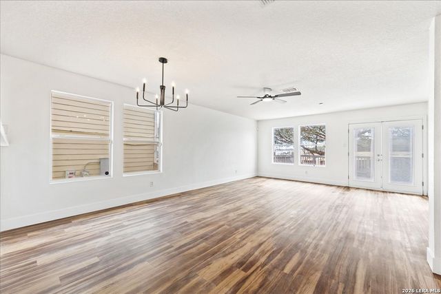 6718 Loma Vino, San Antonio, TX 78233