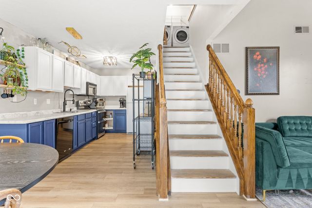 5838 Beacon Cove Way, Indianapolis, IN 46237