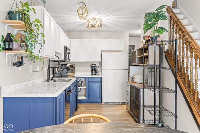 5838 Beacon Cove Way, Indianapolis, IN 46237