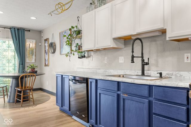 5838 Beacon Cove Way, Indianapolis, IN 46237