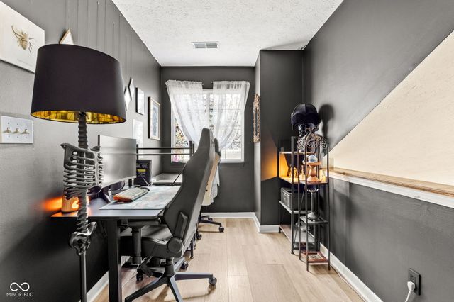 5838 Beacon Cove Way, Indianapolis, IN 46237