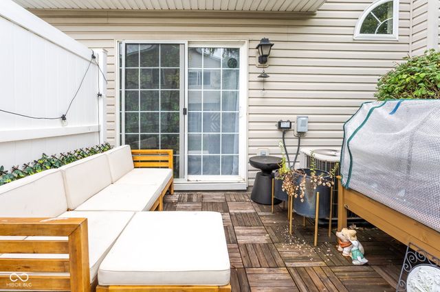 5838 Beacon Cove Way, Indianapolis, IN 46237