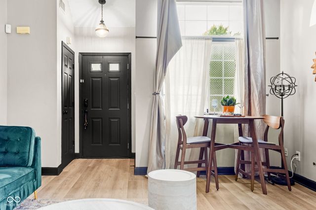 5838 Beacon Cove Way, Indianapolis, IN 46237