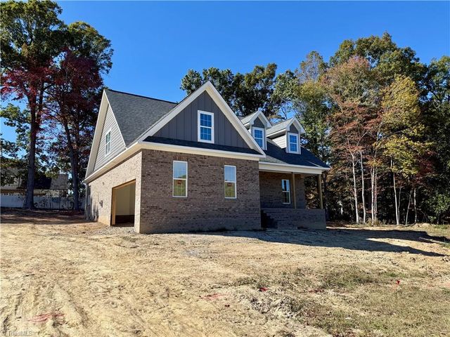 2931 Reginas Way, Randleman, NC 27317
