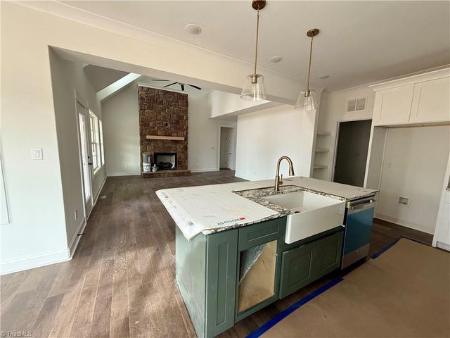 2931 Reginas Way, Randleman, NC 27317