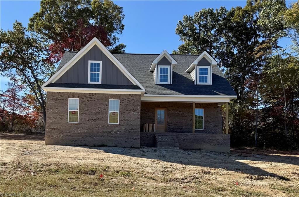 2931 Reginas Way, Randleman, NC 27317