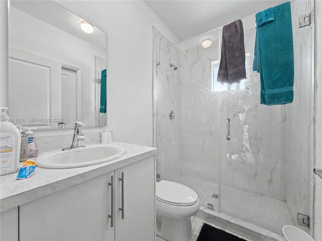 356 NW 12th Pl, Florida City, FL 33034