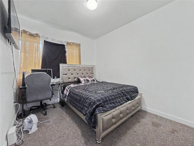 356 NW 12th Pl, Florida City, FL 33034