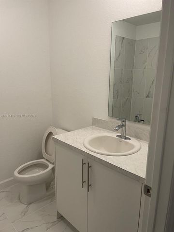 356 NW 12th Pl, Florida City, FL 33034