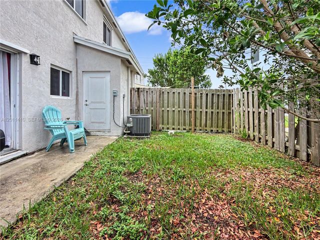 356 NW 12th Pl, Florida City, FL 33034