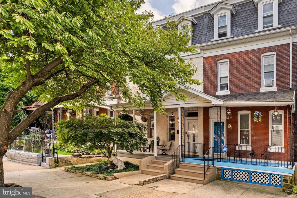 229 ROXBOROUGH AVE, PHILADELPHIA, PA 19128 — exterior