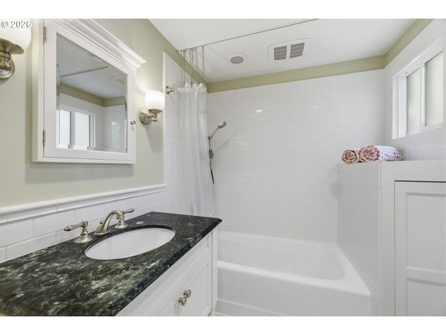 7632 Se 28TH Ave, Portland, OR 97202