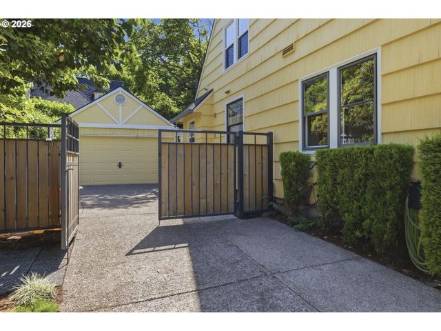 7632 Se 28TH Ave, Portland, OR 97202