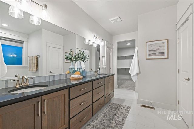 18080 N Treeline Ave, Nampa, ID 83687