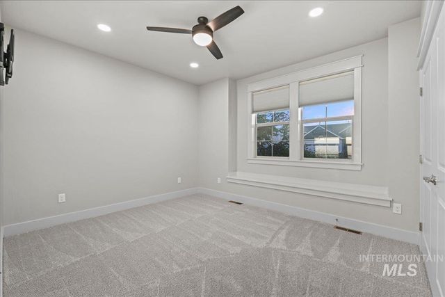 18080 N Treeline Ave, Nampa, ID 83687
