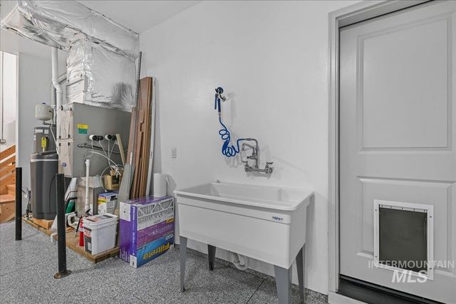 18080 N Treeline Ave, Nampa, ID 83687