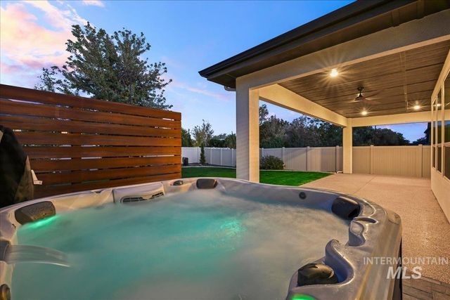 18080 N Treeline Ave, Nampa, ID 83687