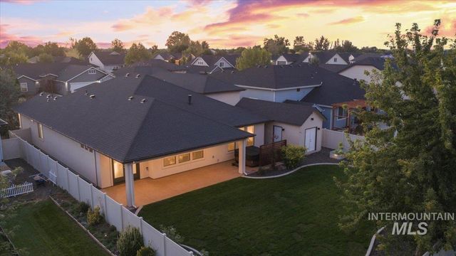 18080 N Treeline Ave, Nampa, ID 83687