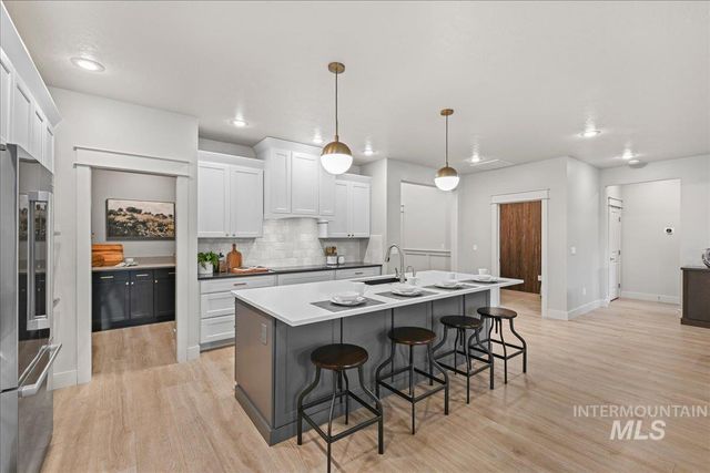 18080 N Treeline Ave, Nampa, ID 83687