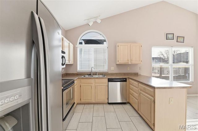 4304 Southridge Meadows Court, St Louis, MO 63128