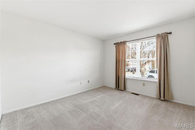 4304 Southridge Meadows Court, St Louis, MO 63128