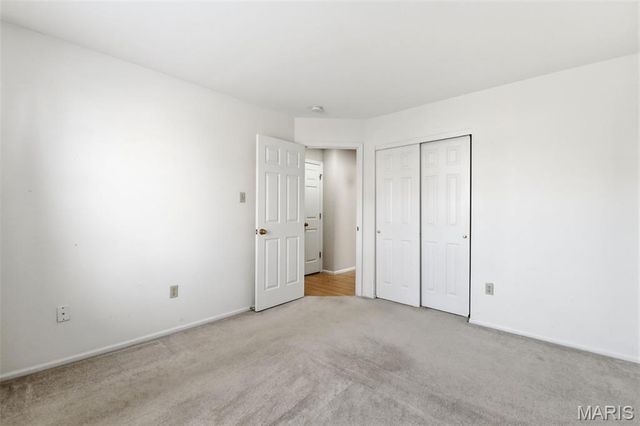 4304 Southridge Meadows Court, St Louis, MO 63128