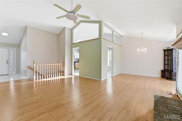 4304 Southridge Meadows Court, St Louis, MO 63128