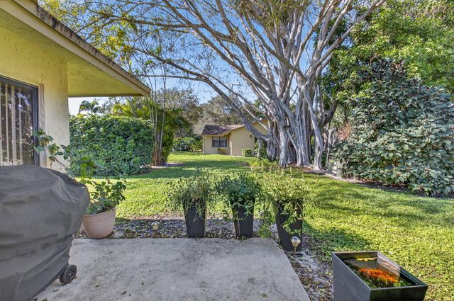 738 NW 24th Avenue, Delray Beach, FL 33445