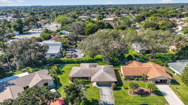 738 NW 24th Avenue, Delray Beach, FL 33445