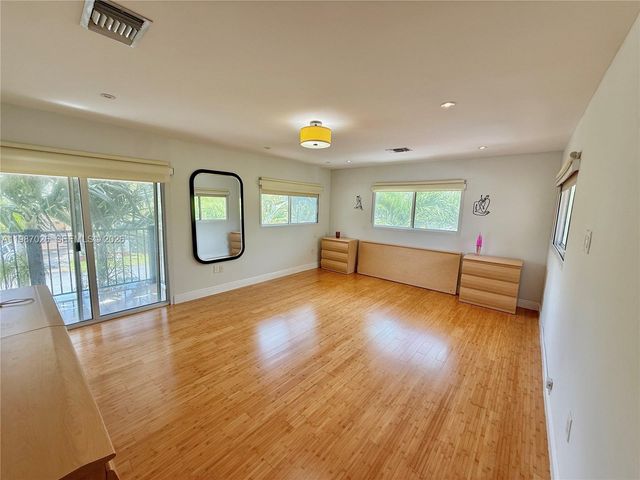 211 189th Ter, Sunny Isles Beach, FL 33160