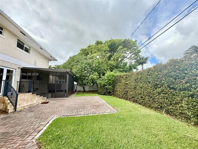 211 189th Ter, Sunny Isles Beach, FL 33160