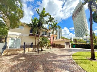 211 189th Ter, Sunny Isles Beach, FL 33160