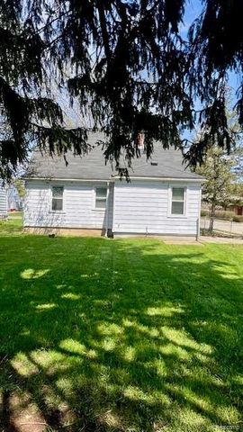17758 Lincoln Avenue, Eastpointe, MI 48021