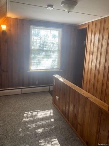 17758 Lincoln Avenue, Eastpointe, MI 48021