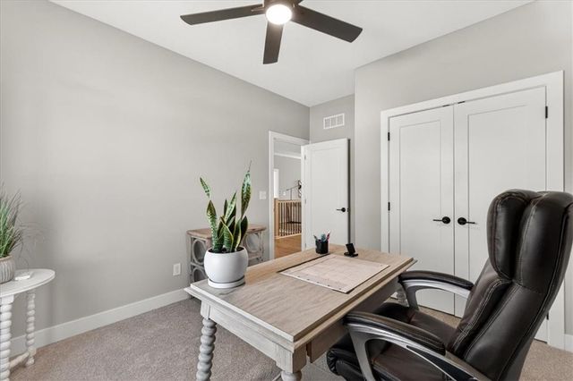 25039 W 94th Terrace, Lenexa, KS 66227