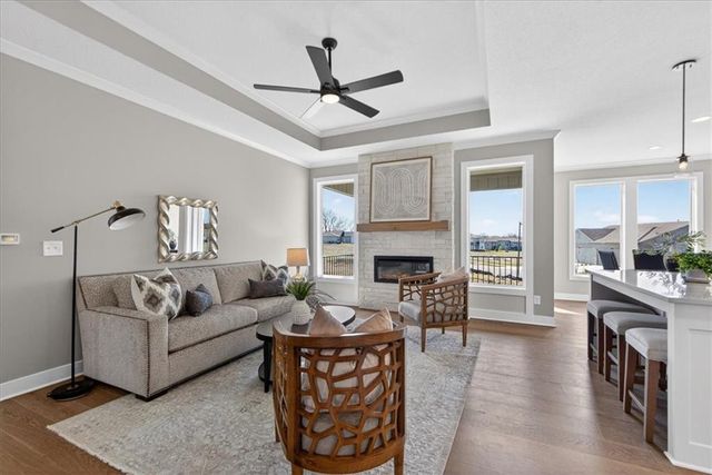 25039 W 94th Terrace, Lenexa, KS 66227