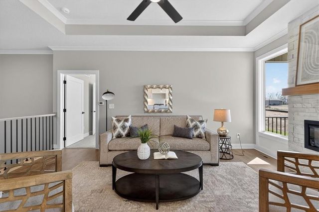 25039 W 94th Terrace, Lenexa, KS 66227