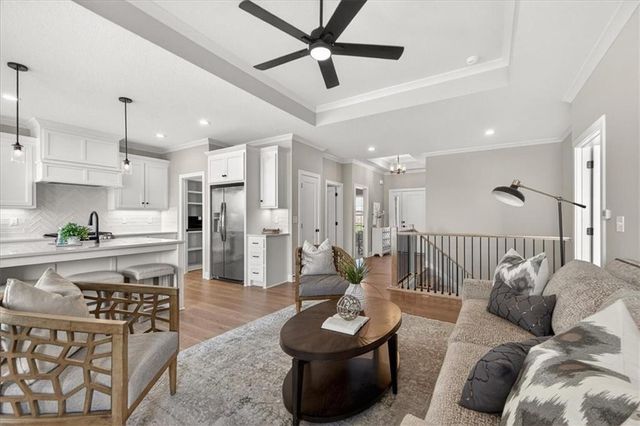 25039 W 94th Terrace, Lenexa, KS 66227