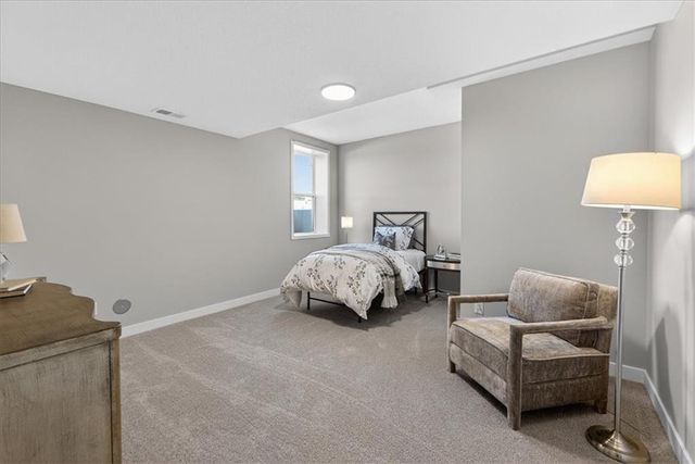 25039 W 94th Terrace, Lenexa, KS 66227