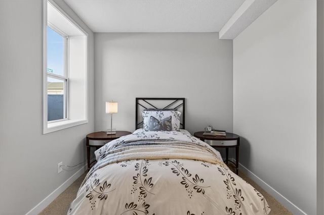 25039 W 94th Terrace, Lenexa, KS 66227