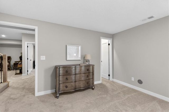 25039 W 94th Terrace, Lenexa, KS 66227