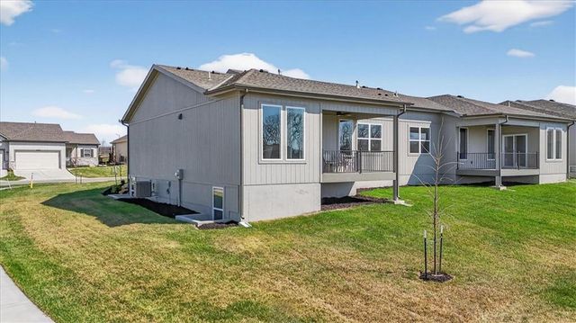 25039 W 94th Terrace, Lenexa, KS 66227
