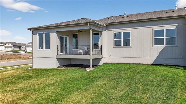 25039 W 94th Terrace, Lenexa, KS 66227